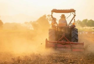 imagem Básico em Operador de Trator agrícola